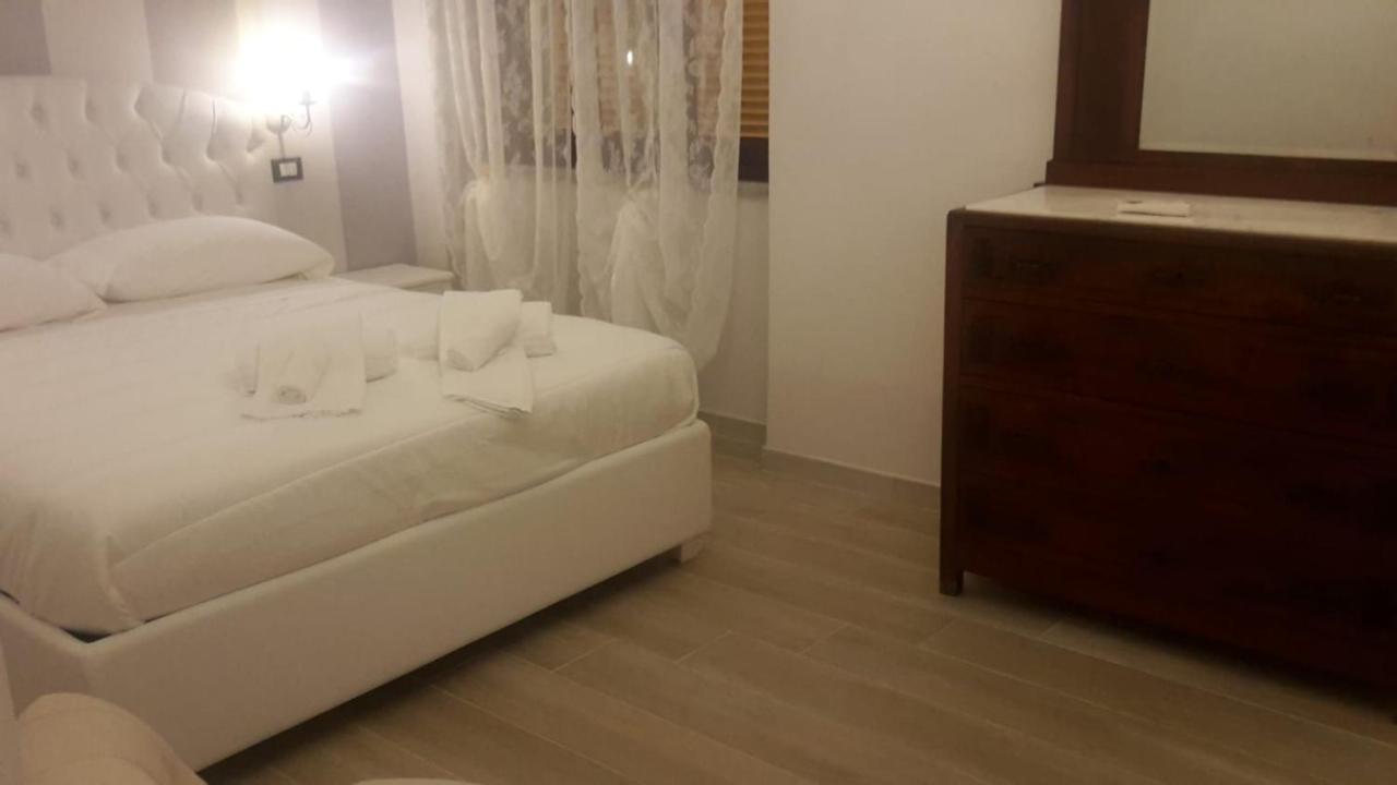 Brezza Marina Bed & Breakfast Marina Di Carrara Exterior foto